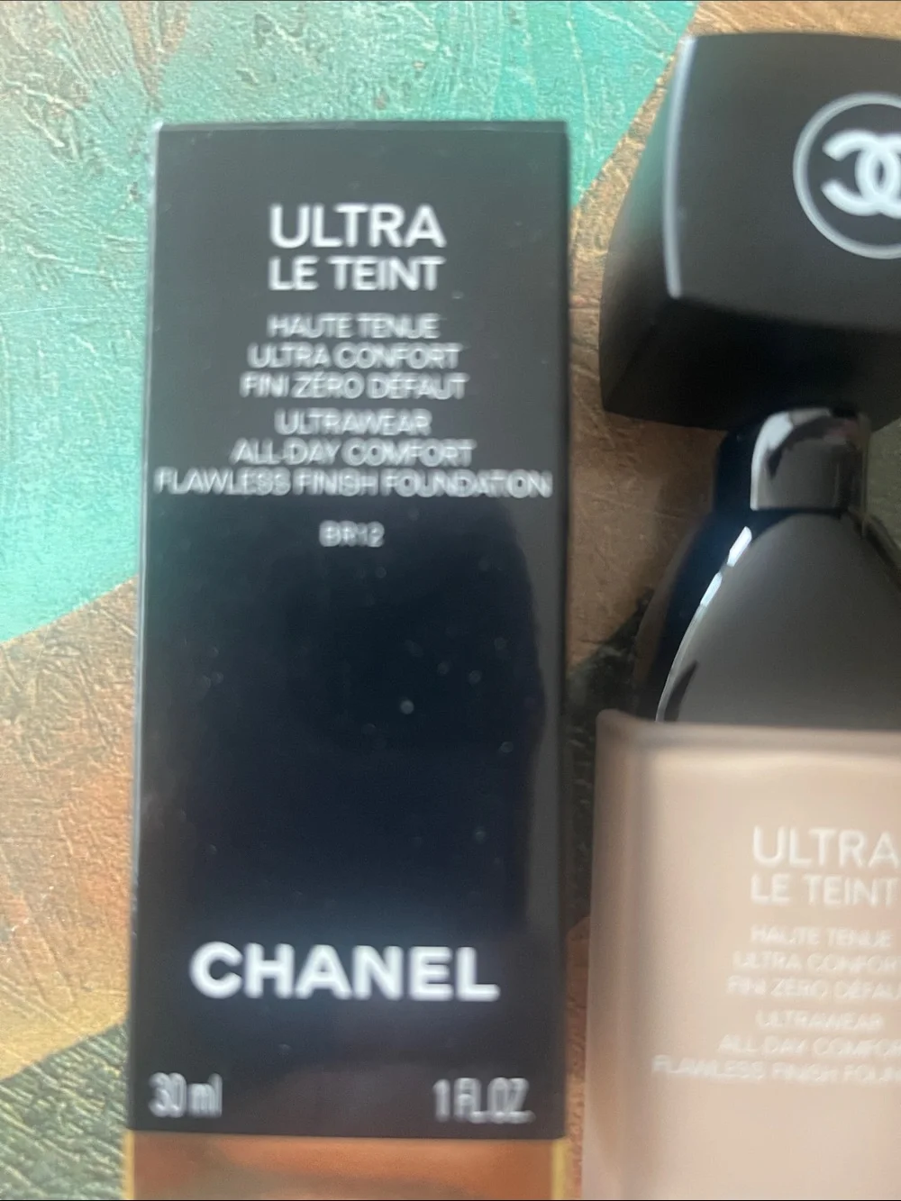 CHANEL Ultra Le Teint Foundation BR12. New
